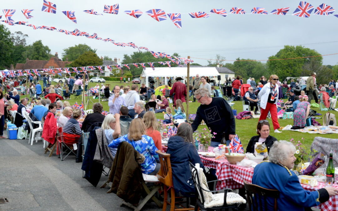 BIG JUBILEE LUNCH RAISES OVER £1,500 for CHILDREN WITH CANCER FUND