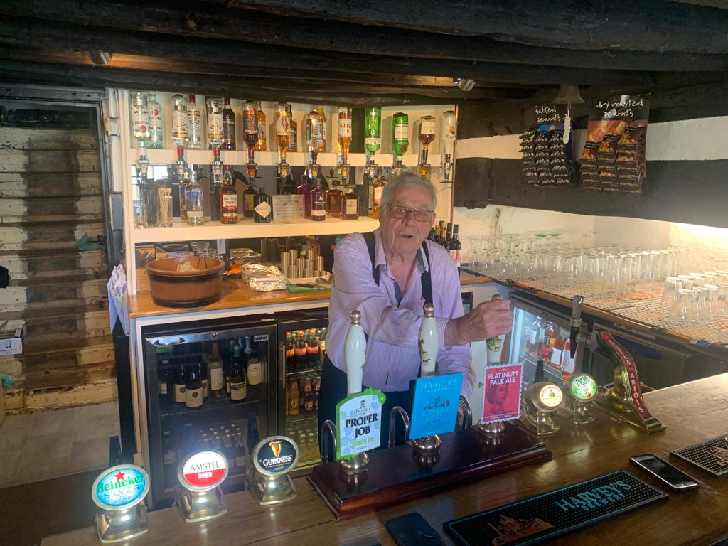 HORSE & GROOM, RUSHLAKE GREEN, BY POPULAR DEMAND.